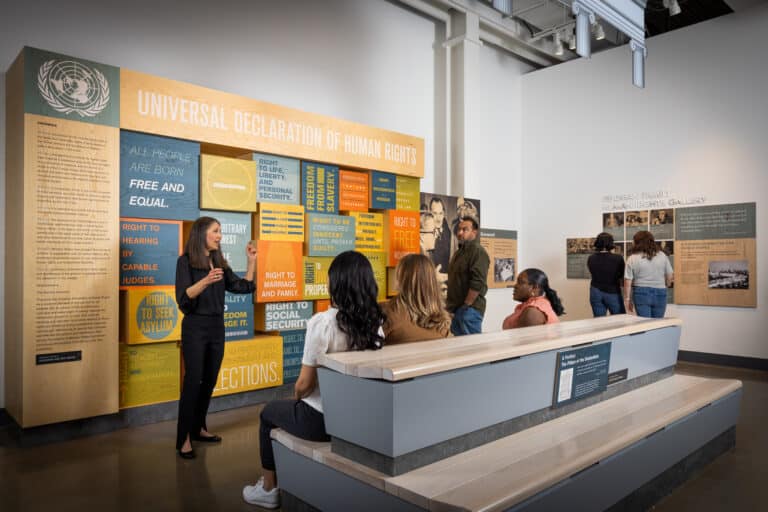 Guided Permanent Exhibition Tour: War and Veterans